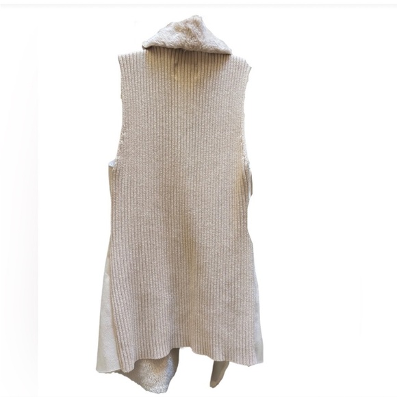 Twelth Love Suede Faux Fur Open Front Vest Sweater Size: M in Cream beige NW - Picture 3 of 10